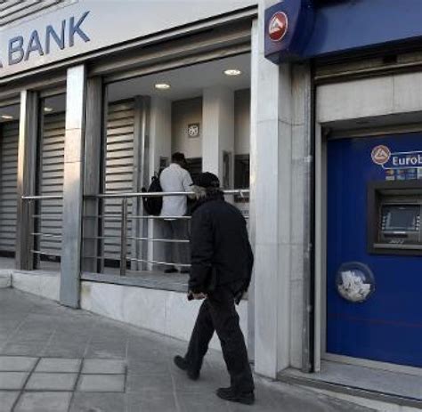 Die langwierige rezession des südeuropäischen landes hat die faulen kredite der. Griechenland-EZB-Banken-Zentralbank: EZB erweitert erneut ...