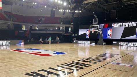 The playoffs were originally scheduled to begin on april 18. NBA's Bubble Court mostra il lavoro di verniciatura "Black ...