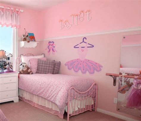 Rose, mauves, pastel pink, purple, soft creams, off whites, gingham, stripes, and roses are all suitable colors and patterns for the ballerina bedroom. Pin on ballerina photos girls