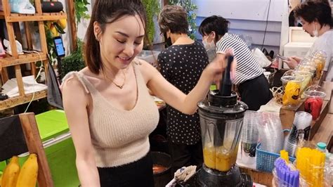 Beautiful Smoothie Seller At Jodd Fairs Market Thailand Street Food Youtube