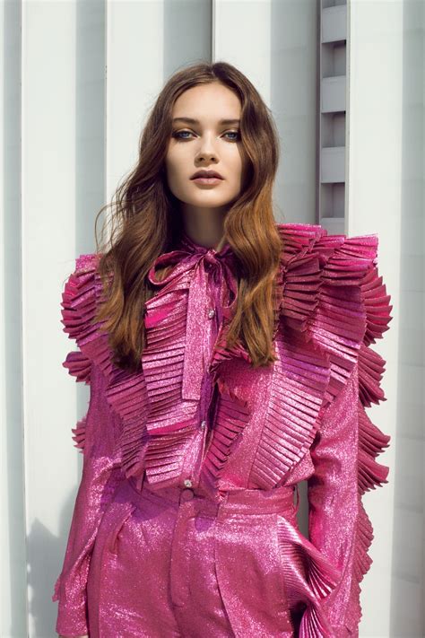 Donatella rettore ретвитнул(а) marco ianes. ELLE Kazakhstan June 2017 Nathalie Nyren by Daniela Rettore | Fashion Editorials