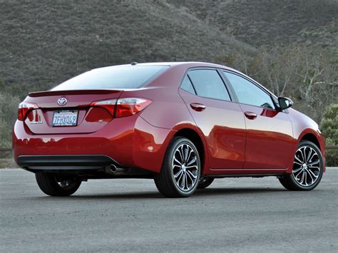 Get 2015 toyota corolla values, consumer reviews starting with a manufacturer's suggested retail price (msrp) of around $17,750 for the corolla l. New 2015 Toyota Corolla For Sale - CarGurus