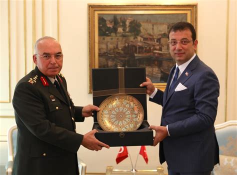 Emekli orgeneral necati özgen son yolculuğuna uğurlandı. Birinci Ordu Komutanı Avsever'den İmamoğlu'na tebrik ziyareti