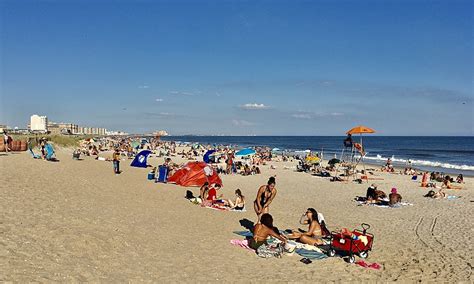 New York City Beach Shut Down Following Shark Bite Incident The