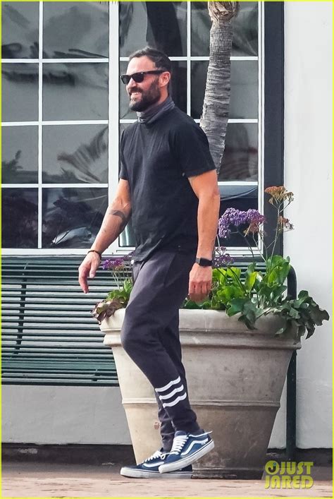 I wake up at 6:00am and get to work by 8:00 and then i train people all day and squeeze my workout in too. Brian Austin Green & Sharna Burgess Couple Up for ...