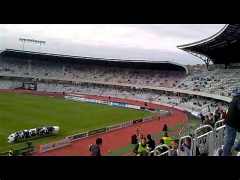 Stadion cluj arena na którym swoje mecze rozgrywa universitatea w mieście tym siedzibę ma rumuński klub piłkarski cfr 1907 kluż , który został założony w 1907 r. Stadion U Cluj (Cluj Arena) - YouTube