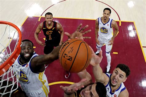 Nba Finals Game 4 Halftime Scores And Highlights Warriors Lead Cavs
