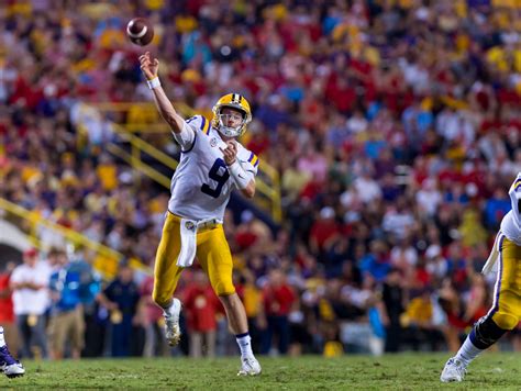 Quarterback Joe Burrow And Variety Were The Spice Of Lsu Offense In 45 16 Rout Of Ole Miss Usa
