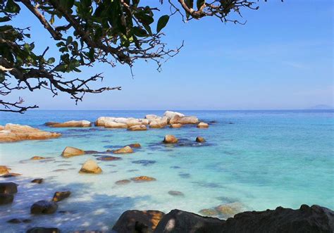 Pulau lang tengah ialah sebuah pulau di kuala terengganu, terengganu, malaysia. Lang Tengah Island : Terengganu Tourist Destination ...