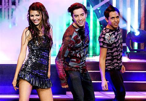 Nickelodeon Patterns Victorious With Victoria Justice