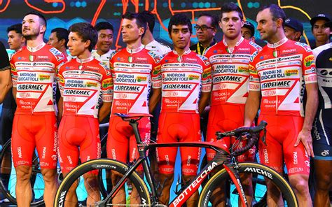 Daniel munoz] ya yo me canse, yo quiero ser tu amante te digo de mi parte que no aguanto mas ya no aguanto ver el otro como dice que es el dueño tuyo me mata el orgullo! Daniel Muñoz, Hernán Aguirre y Brayan Chaves los ...