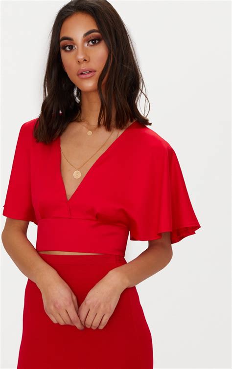 Red Satin Flare Sleeve Plunge Crop Top Prettylittlething