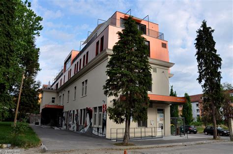 As the ljubljana airport is small and does not offer lots of options for killing time, we recommend to head to kranj, a city 7 km away. Maribor - Hostel Pekarna | KRAJI - Slovenija