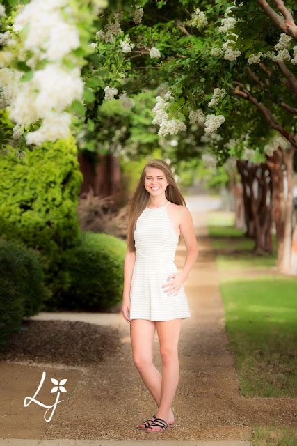 Leigh Joy Photography Kayli Alabama Senior Portrait Photographer