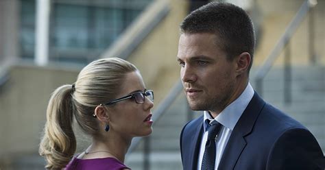 Arrow Season 3 Oliver And Felicity Kiss