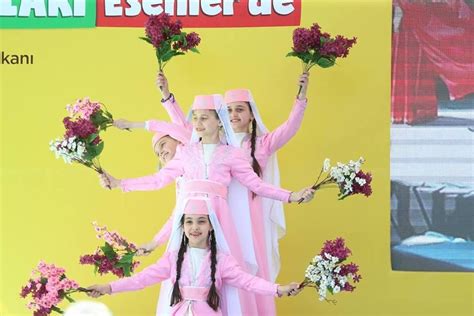 Pin By Freegirl On Crimean Tatar Costume Crimean Tatars Eastern Europe Costumes