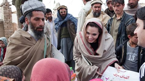 Angelina Jolie Travels To Yemen Amid Ukrainian War Cnn
