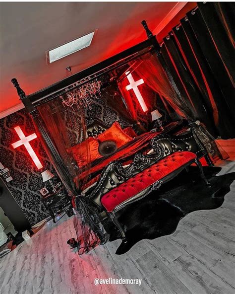 Minus Die Kreuze Und Es Wäre Das Perfekte Schlafzimmer Goth Bedroom Room Ideas Bedroom Gothic