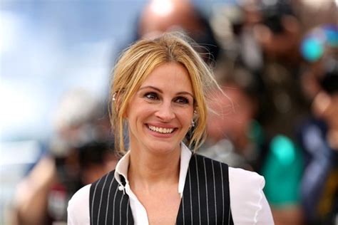 Siliconeer Julia Roberts In Talks For Limited Series Siliconeer