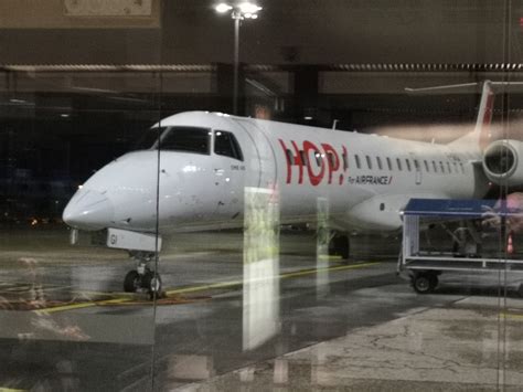 Partir pas cher c'est facile avec le comparateur edreams ! Avis du vol Air France Lyon → Brest en Economique