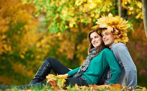 Love Couple Wallpapers 64 Images