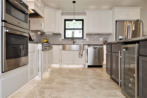 Kitchen craft a subsidiary of masterbrand one masterbrand cabinets dr. Kountry Wood Products, Maple, White finish (wall cabinets), Slate finish (island), Vanderburgh ...