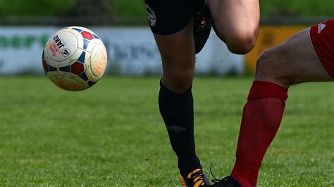 Als mannschaftssport (auch teamsport) wird eine art von sport bezeichnet, in dem nicht einzelne individuen, sondern in bestimmter weise strukturierte gruppen, sogenannte. Mannschaftssport wieder uneingeschränkt erlaubt - Freude ...