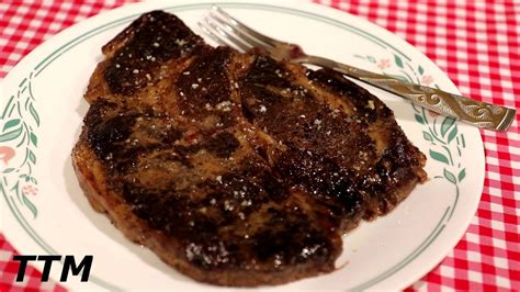 Oven broiled steak ingredients & cooking tools: Beef chuck steak recipes oven | Perfect Oven Steak Recipe ...