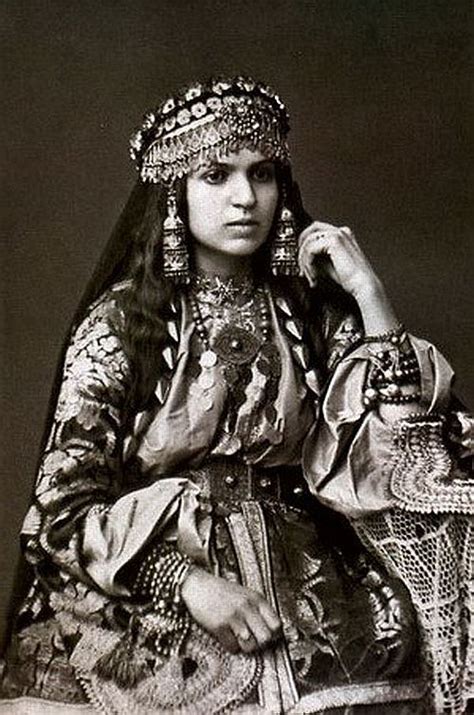 Armenian Girl Vintage Portraits Vintage Photographs Folk Costume Costumes Costume Ethnique