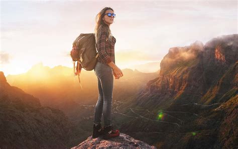 How Instagram Is Skewing The Way We Talk About Women In The Outdoors Girl Hiking Hiking
