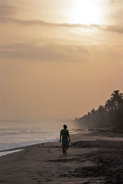 Безплатна снимка плаж море крайбрежие пясък океан хоризонт облак небе слънце изгрев
