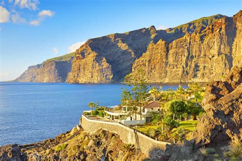 British, nordic and german tourists come in their tens of thousands every year to visit its spectacular beaches and lively nightlife. 28 x bezienswaardigheden Tenerife? Tenerife tours ...