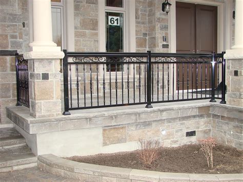 Choose glass or picket railing system directly from the manufacturer. Aluminum Porch Railings in Toronto and GTA