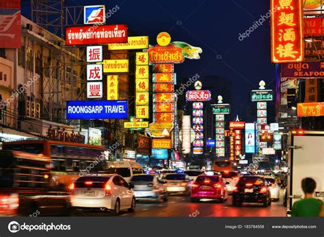 Bangkok is the capital and most populous city of thailand. Yaowarat Road, la calle principal de Chinatown, en Bangkok Tailandia — Foto editorial de stock ...