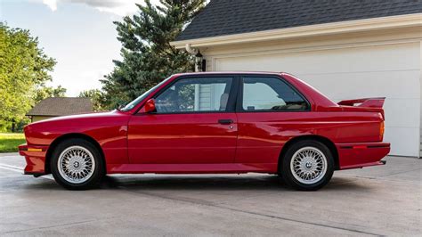 1988 E30 Bmw M3 Sold For Whopping 250000 On Bring A Trailer