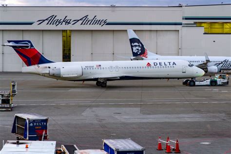 Delta Decides To Keep Their Boeing 717s Jeffsetter Travel
