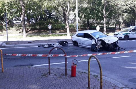 Le altre giovani vittime sono nicolò e elia martini, 17 e 11 anni; Incidente in corso Monviso a Cuneo, c'è un ferito grave ...