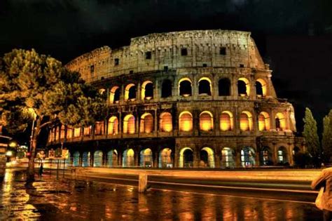 Paseo Nocturno Por Roma Coliseo Foro Romano Piazza Venezia Fontana