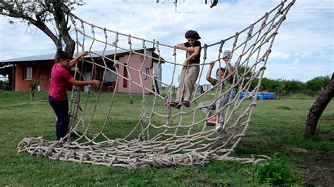 Mientras, están pendientes de su salud y evolución. De novios, proyectaron vivir en el campo: limpiaron el ...