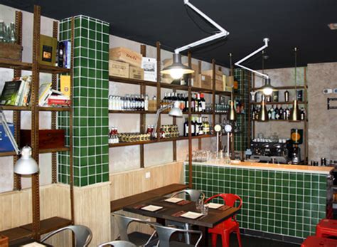 Maybe you would like to learn more about one of these? Stanford Gourmet Burger. Una hamburguesería vintage en ...