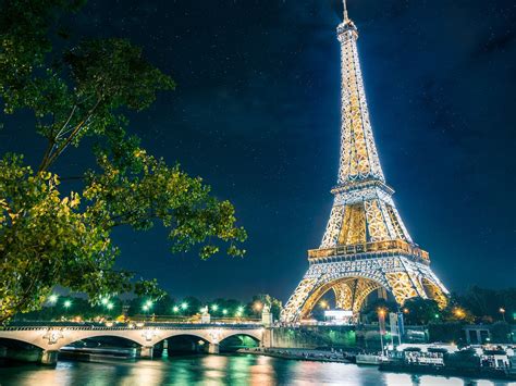 Eiffel Tower In Paris Wallpaper Id415