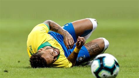 Foto Así Quedó El Tobillo De Neymar Tras Lesionarse En El Amistoso Con