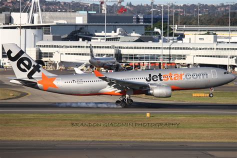 Jetstar Airbus A330 200 Vh Ebe Sydney Airport Brandongiacomin Flickr