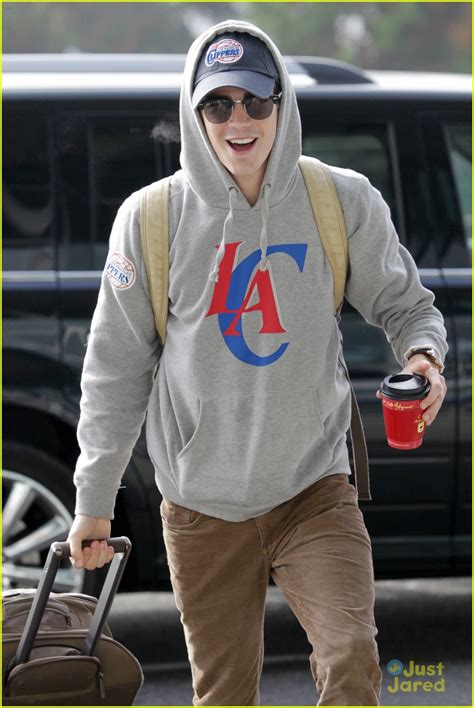 grant gustin felicity and flash scenes are flirty photo 613209 photo gallery just jared jr