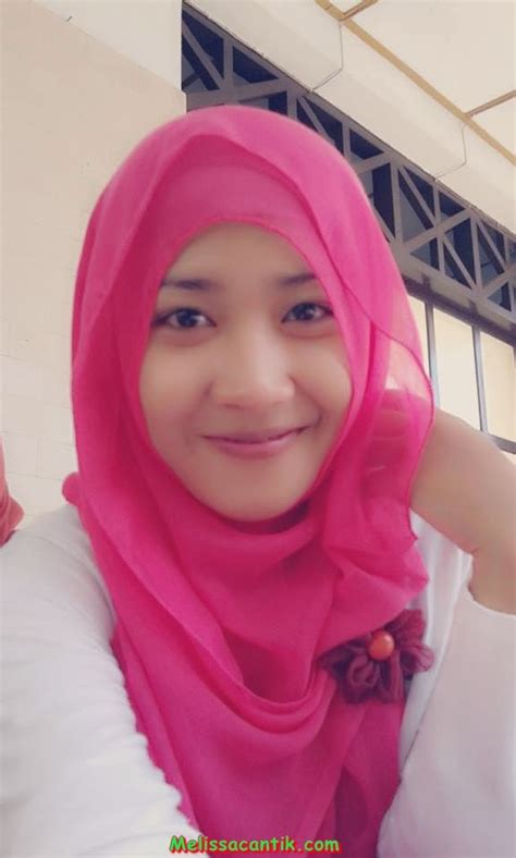 Foto Perawat Cantik Imut Berjilbab Pink Hot Pic