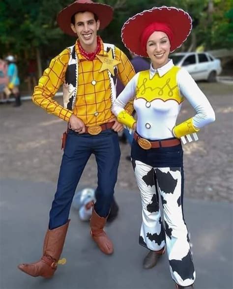 25 most creative couples halloween costumes ideas for 2022 munchkins planet