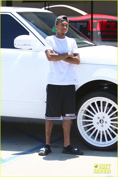 Kylie Jenners 18th Birthday Present From Tyga A New Car Photo