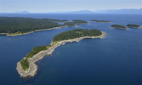 100000 jpy = 3,953.58 myr. Breakwater Island - British Columbia, Canada - Private ...