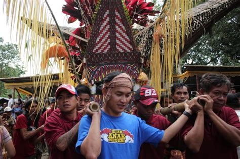 Upacara Adat Rambu Solo Ritual Pemakaman Unik Dan Termahal Suku Toraja