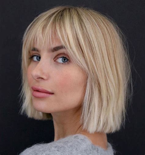 Straight Wispy Bob With Bangs In 2020 Bobbed Hairstyles With Fringe
